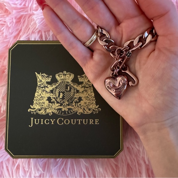 ✨RARE✨ Juicy Couture Rose Gold Puffed Heart Necklace with Original Box 💖 - Picture 4 of 10